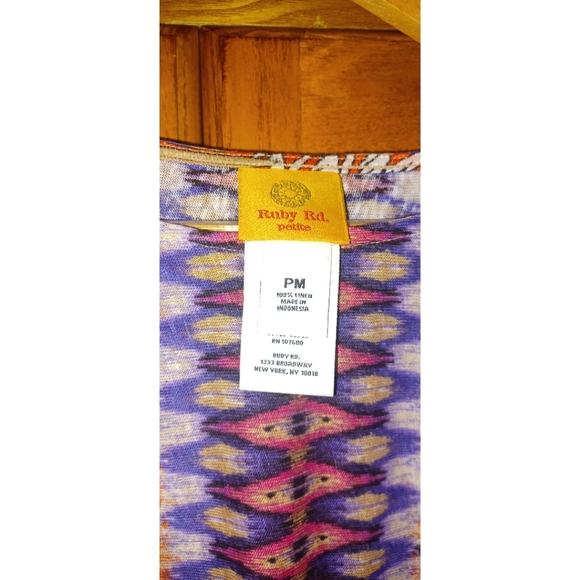 Ruby Rd. Eastern Promise Round Neck Ikat Leaves Top in color: Tngrnmu - Picture 10 of 16